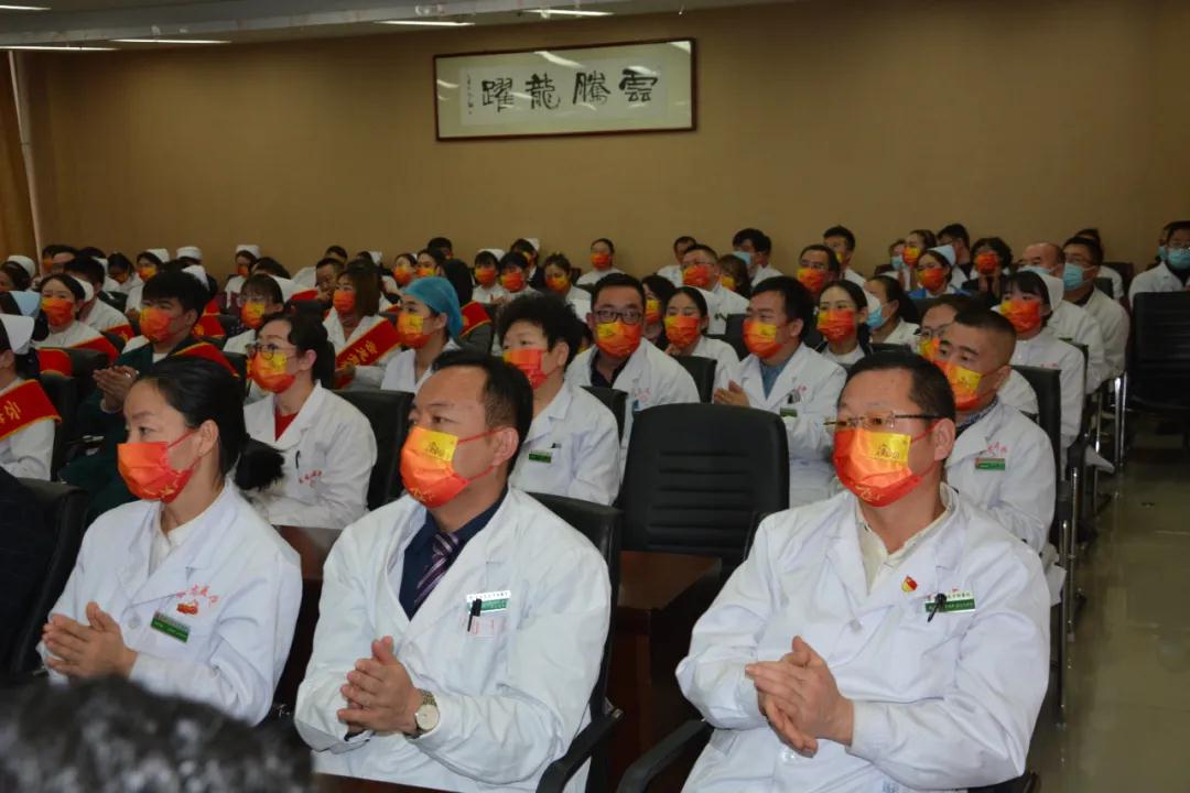 新起点 新征程—2021年度总结表彰暨2022年工作部署及创三甲医院启动大会隆重举